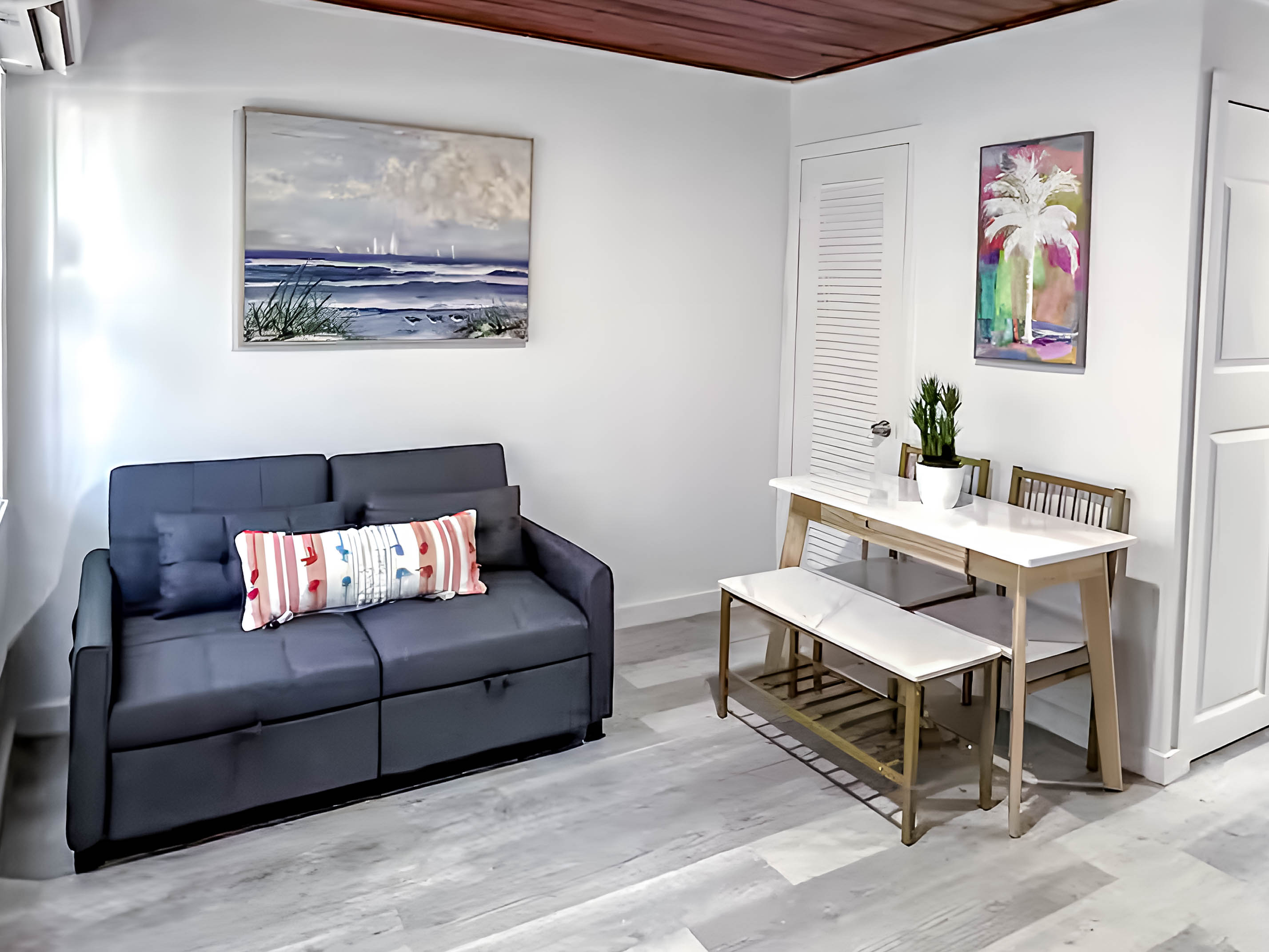 1 Bedroom, 1 Bath · Pineapple 102 - Image 4