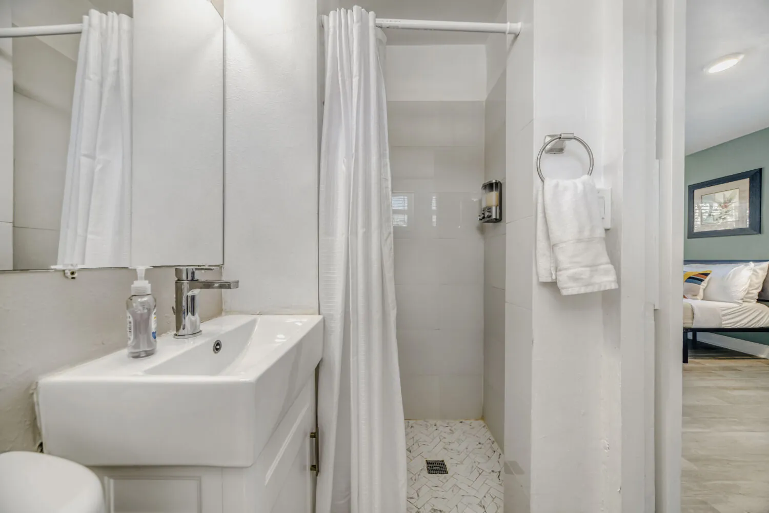 Studio — Compact · Unit 2526 - Image 6