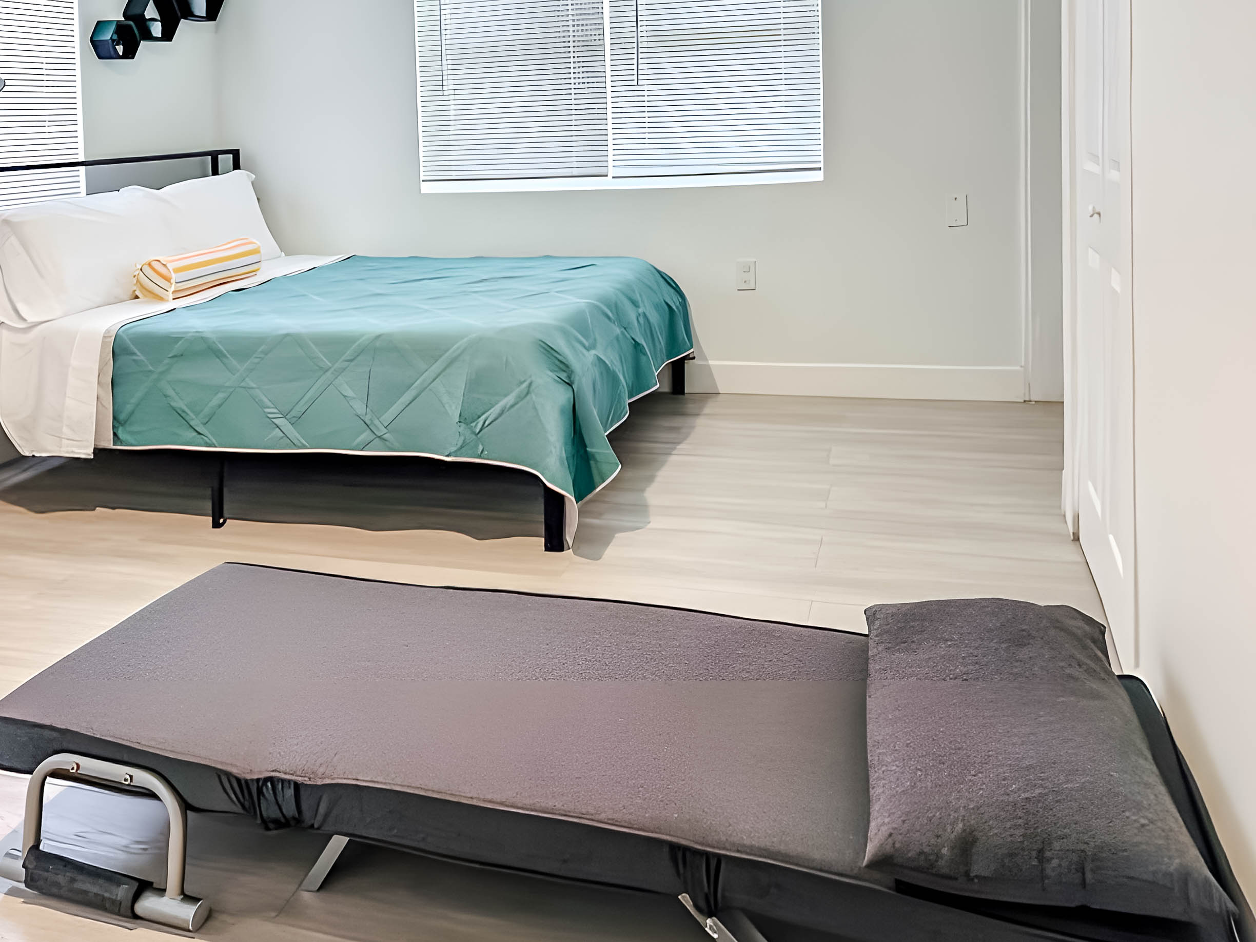 Studio — Comfort · Unit 2538 - Image 10