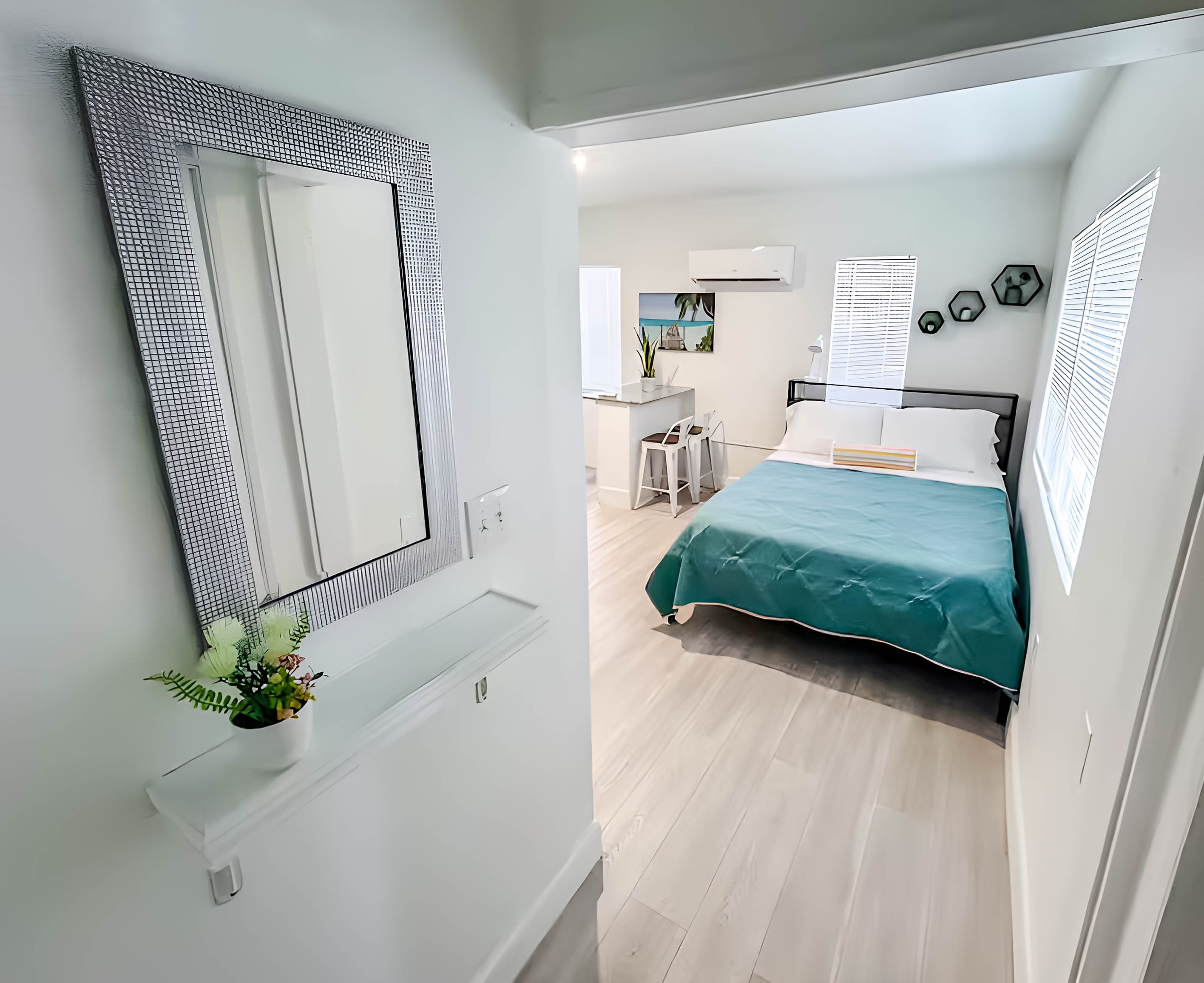 Studio — Comfort · Unit 2538 - Image 11