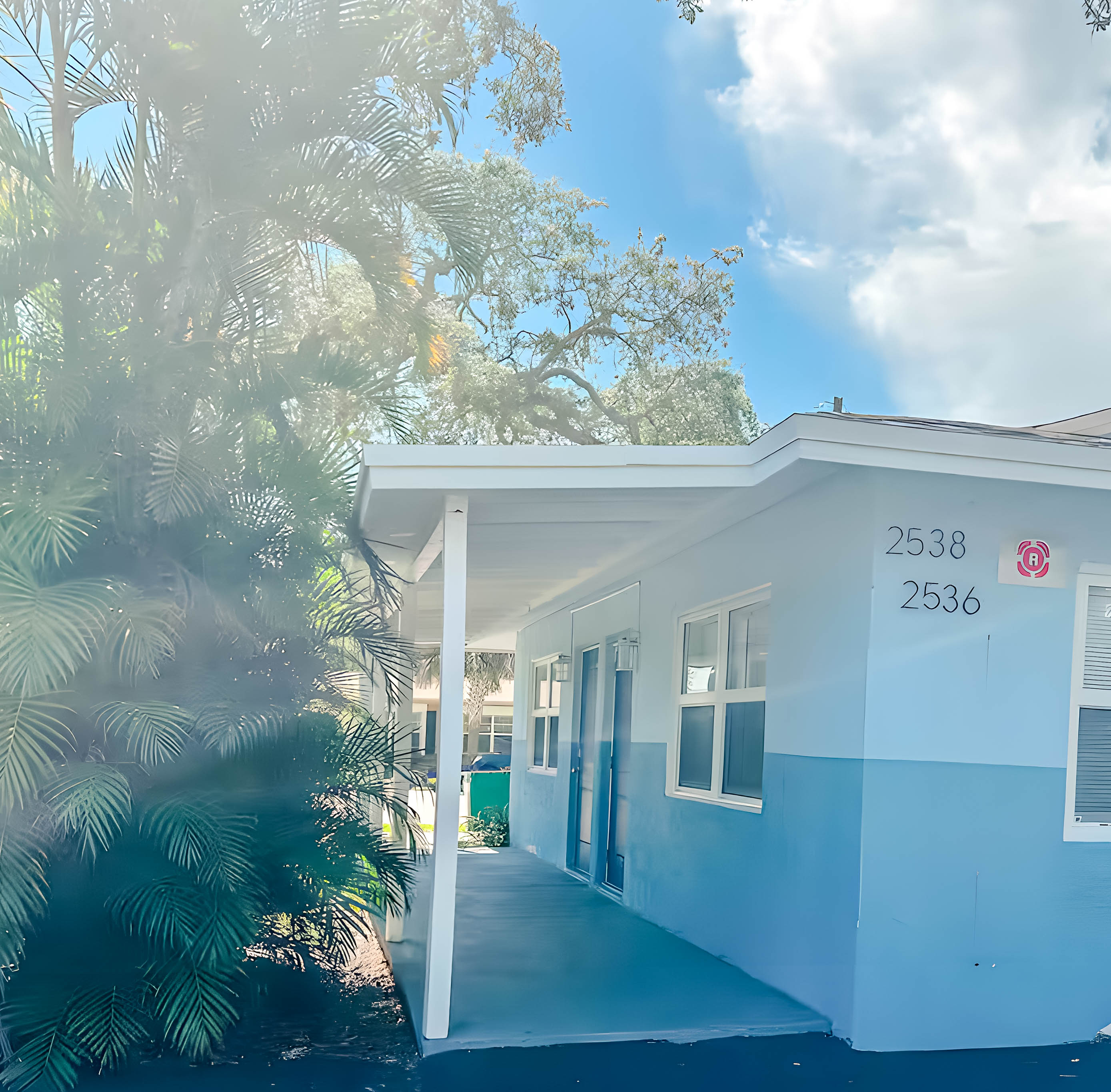 Studio — Comfort · Unit 2538 - Image 4