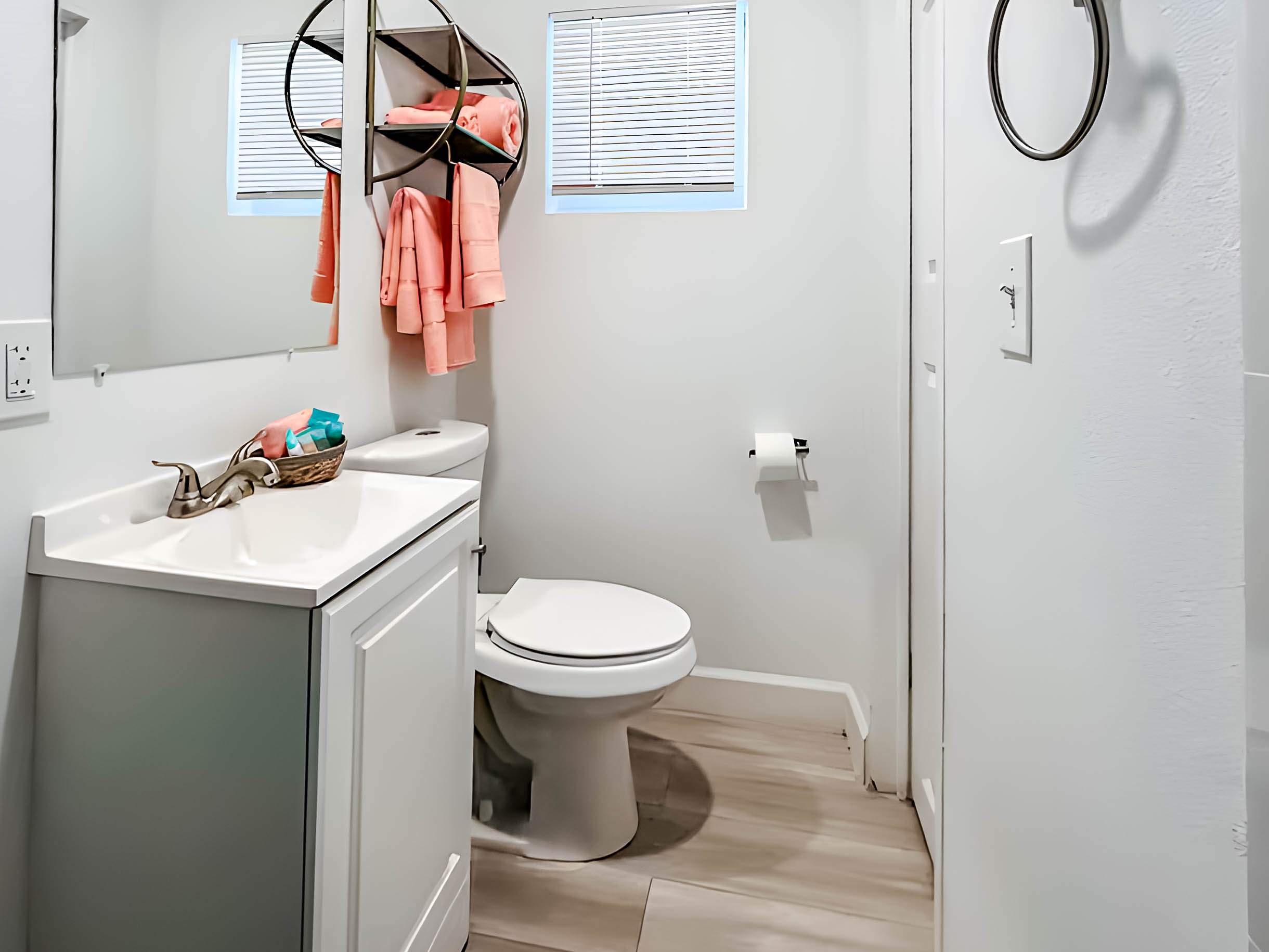 Studio — Comfort · Unit 2538 - Image 7