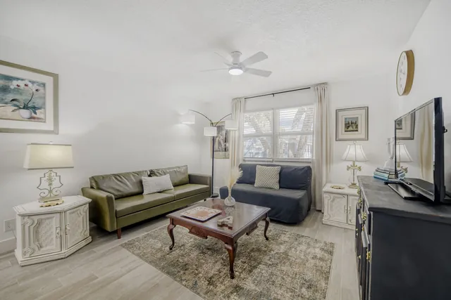 2 Bedroom, 1 Bath · Sea Grape 101 (Building 1042)