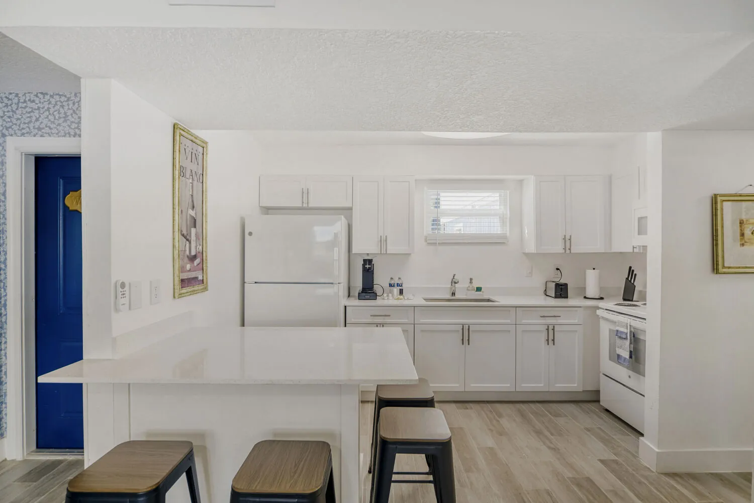 2 Bedroom, 1 Bath · Sea Grape 101 (Building 1042) - Image 2