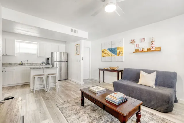 2 Bedroom, 1 Bath · Sea Grape 102
