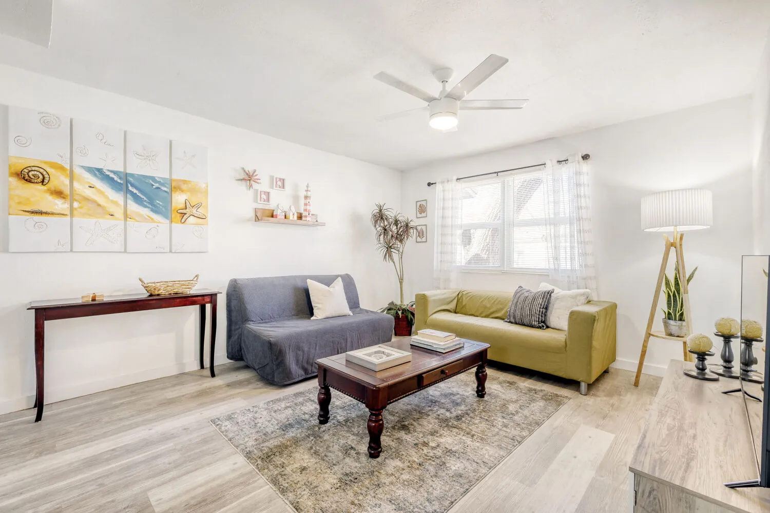 2 Bedroom, 1 Bath · Sea Grape 102 - Image 2