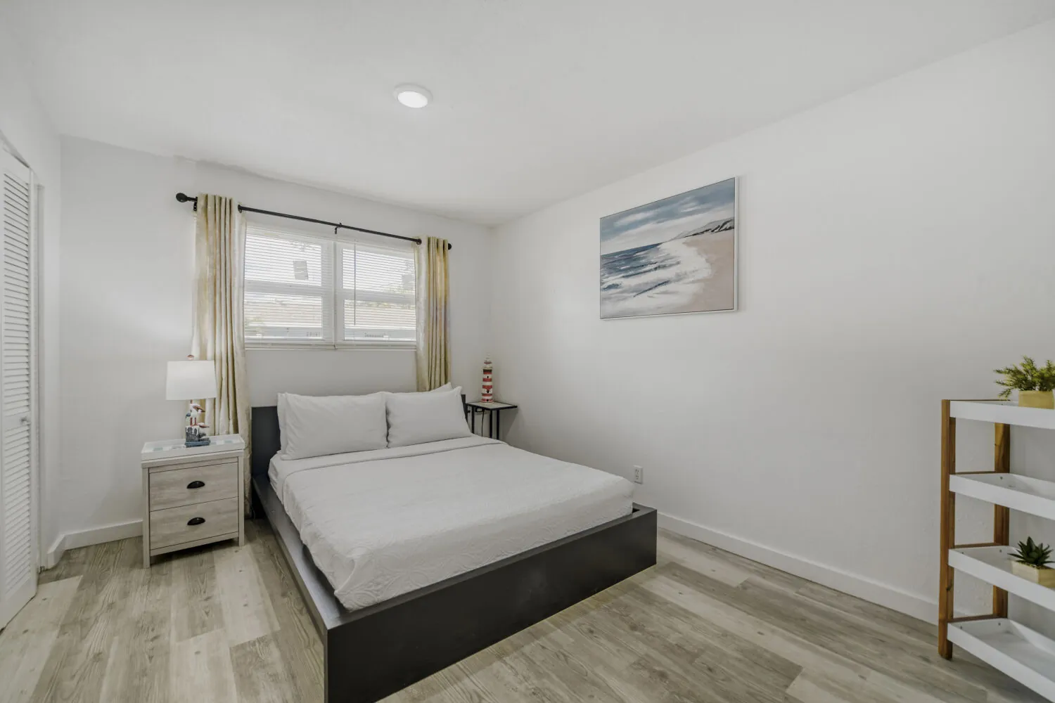 2 Bedroom, 1 Bath · Sea Grape 102 - Image 4
