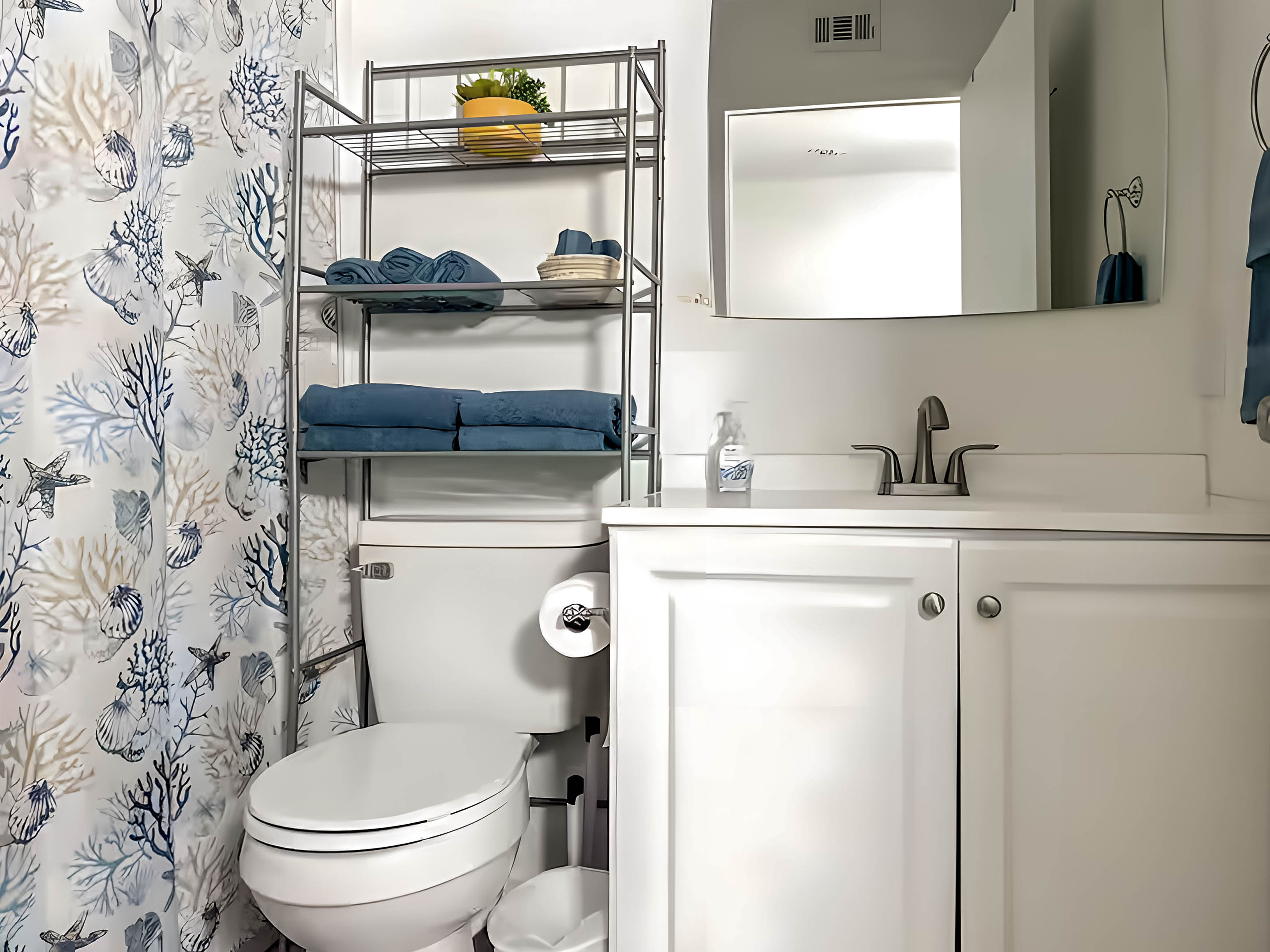 2 Bedroom, 1 Bath · Sea Grape 102 - Image 2